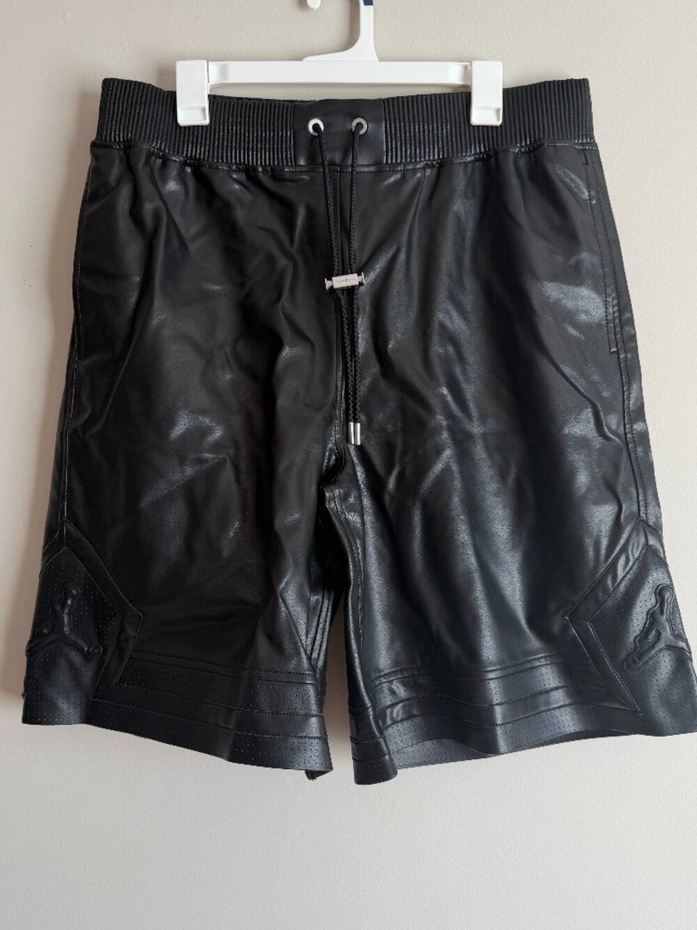 Nike HV0077-010 Mens Large Air Jordan Vegan Leather Diamond Shorts Black